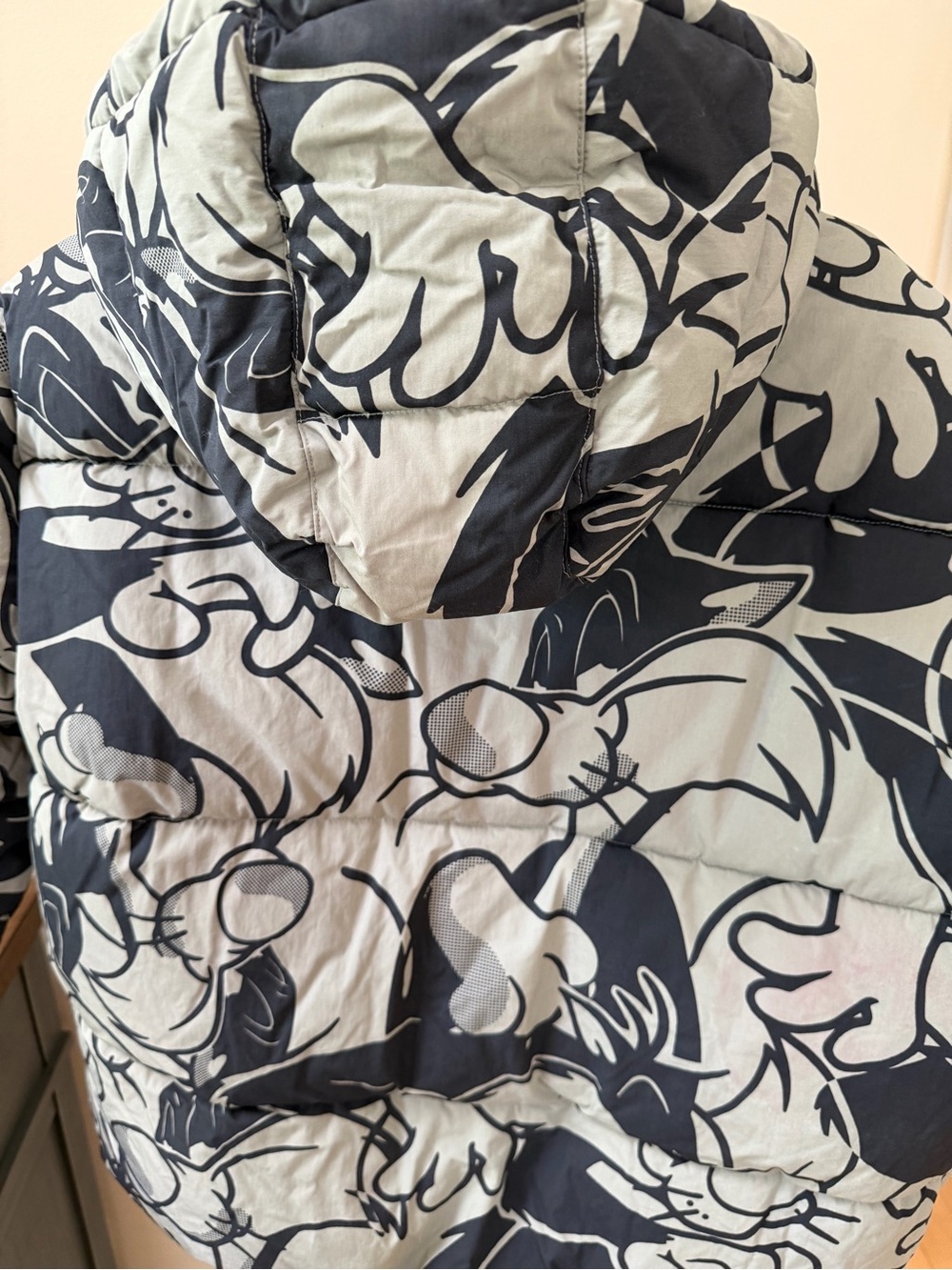 NWT H&M Sylvester Looney Tunes Streetwear Puffer Jacket M - Picture 9 of 9